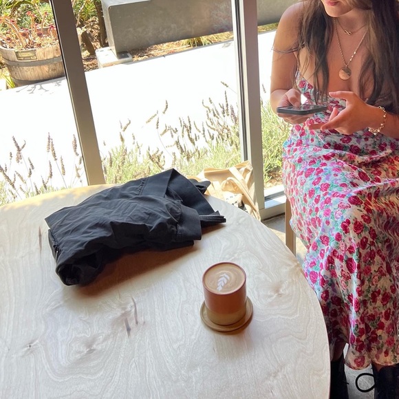 Meet your Posher, Sarah - Picture 1 of 10